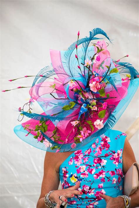 The Boldest Brightest Outfits From The Kentucky Derby Derby Hats Diy