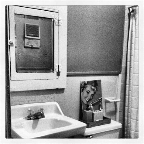 Retro Bathroom In Eado Foto By © 2012 Reneecosette Retro Bathrooms Black And White