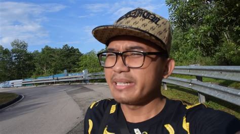 Seri alam is in the state of johor, malaysia, comprising sections of jalan bayu, jalan suria, jalan tasek, jalan gunung, jalan lembah and jalan bukit. Tasik Biru Bandar Seri Alam - YouTube