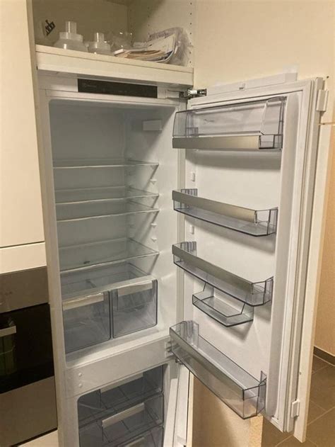Einbaukühlschrank Mit Gefrierschubladen Elektrolux Kaufen Auf Ricardo