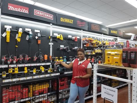 New Ace Hardware Store Holds Grand Opening Dec 1 2 Focus Daily News
