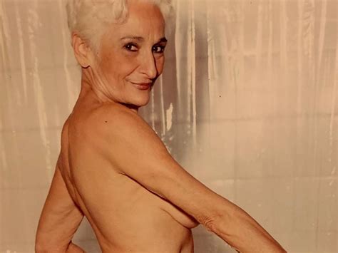 Hattie Retroage La “abuela De Tinder” Que Con 86 Años Ha Conseguido Más De 50 Citas Infobae