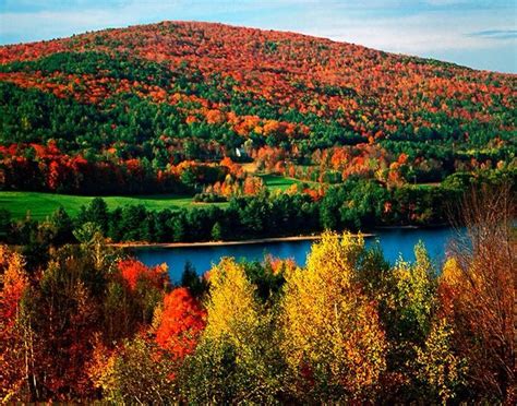 Breathtaking New Hampshire Fall Foliage Scenery