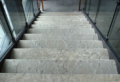 Stair Treads Select Stone