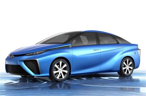 Toyota Will Launch Its Hydrogen Fuel Cell Powered Car Next Year