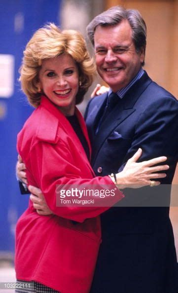 Stefanie Powers And Robert Wagner At Press Conference For Play Love
