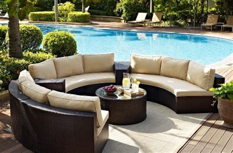 Make Your Outdoor Lounge A Perfect Place To Relax