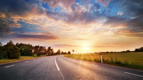 Stay Safe In The Low Sun With These Driving Tips