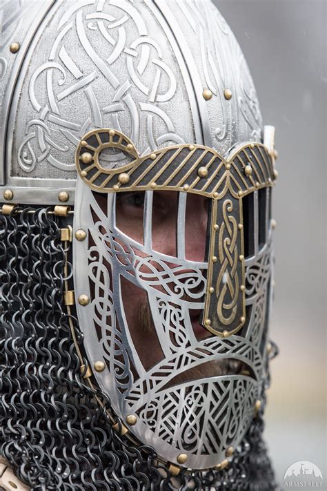 Early viking helmet 