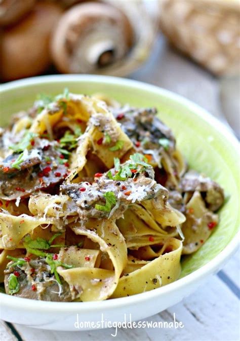 Looking for a quick, easy and fast meal, well watch this video for a little inspiration. pappardelle with porcini mushroom and white truffle cream ...