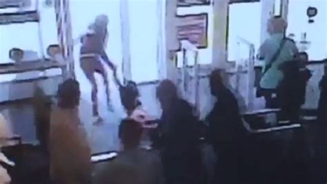 Video Alleged Shoplifter Drags Daughter Through Store Abandons Her Weyi