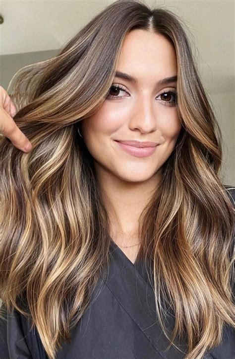 Chocolate Brown Hair Color With Honey Highlights
