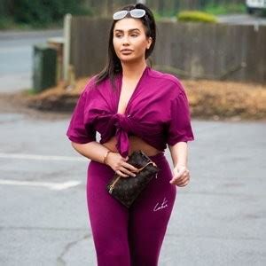 Lauren Goodger Is Seen Leaving Her Home Yesterday To Go For A Run In