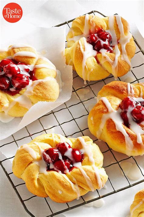Easter desserts are some of the best. These Are the Best Traditional Easter Desserts in 2020 | Easter dishes, Easter recipes, Dessert ...