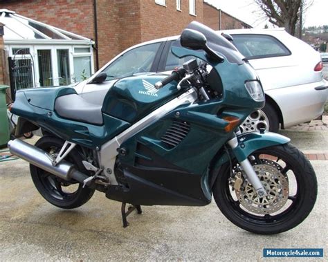 The honda vf750f interceptor was the offspring of a metaphorical marriage between the revolutionary 996cc v4 fws1000 u.s. 1997 Honda VFR 750f for Sale in United Kingdom