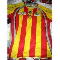 La camiseta alternativa se pinta de azul rey y marino, dejando las mangas oscuras e implementando un efecto de variación de ¿qué opinión te merecen las camisetas oto de deportivo pereira 2020? Mens Rea Revolution!!!!: November 2008