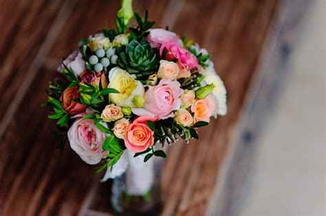 How do you keep fresh flowers alive for longer? How to Make Your Fresh Cut Flowers Last Longer - Hadley ...