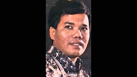 Sejak kita berpisahan hati ku tak tenang nan laksana suria silau waktu petang. Ahmad Jais - Tak Ku Sangka. - YouTube