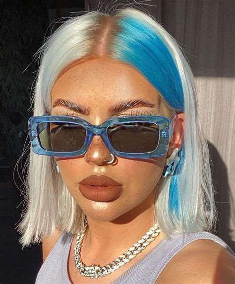 In fact, you will almost never find one that is any longer although you can be very expressive with color, it is ideal for you to dye your new indie hairstyle a. Pin by nytegoon on world of random | Hair inspo color ...
