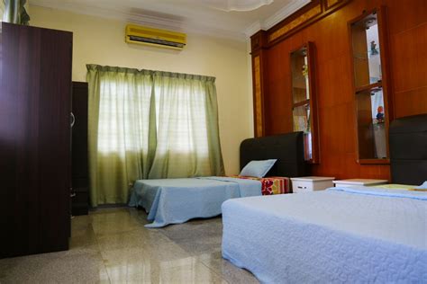 It is one of the esteemed hospitals in the country. Section 12 Branch at Petaling Jaya - Pearl Care