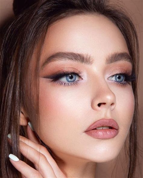 15 Natural Smokey Eye Makeup Shades You Should Try In 2023