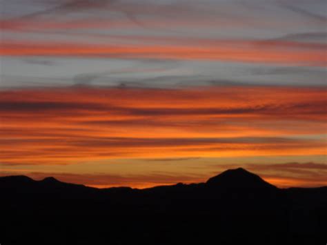 A Sunset Red Desert Night Sky Over Nevada Arizona | Desert sunset, Red ...