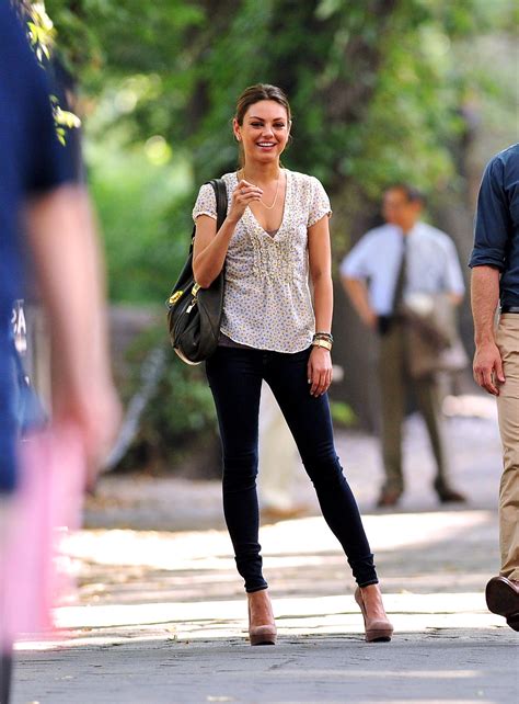 Mila Kunis Fashion Celebrity Style Celebrity Look