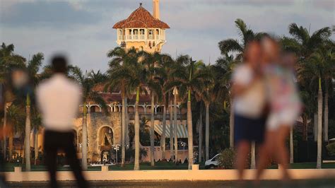 Trump Censors Mar A Lago Visitor Logs From Records American Downfall