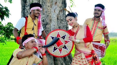 Bhugali Bihu Hd New Assamese Bihu Song Dance Youtube