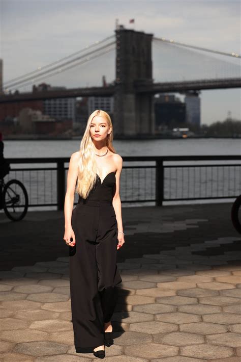Anya Taylor Joy Walks Around Manhattan In Tiffany Jewelry 40 Photos