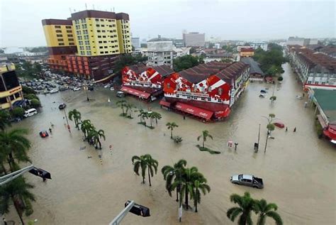 Korban Banjir di Malaysia Capai 119 Ribu Orang | Republika Online