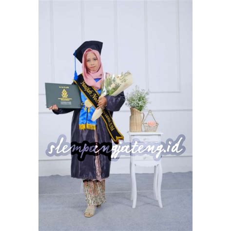 Jual Toga Wisuda Uin Walisongo Jubah Topi Tali Fakultas Shopee