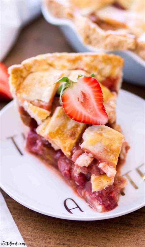 Homemade Strawberry Rhubarb Pie Recipe A Latte Food