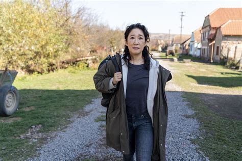 Killing Eve Confirms New Writer From Sex Education Is Taking Over Show