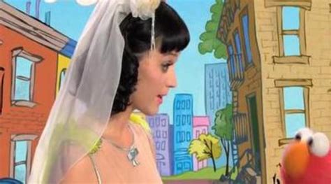 Katy Perry Canta Con Elmo Hot And Cold En Barrio Sésamo Vídeo Formulatv