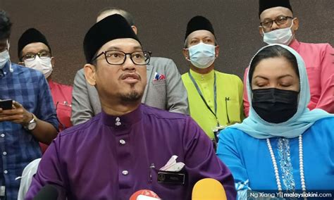 4667 hits senarai perpindahan pemain liga super 2018 musim perpindahan pemain untuk fasa pertama bakal dibuka tidak lama lagi bagi kancah liga super malaysia 2018 musim perpindahan pemain ini perlu digunakan sebaik mungkin oleh setiap pasukan untuk m. Faizal kemuka senarai Adun Bersatu untuk jawatan Exco Perak