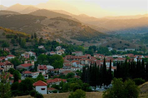 Συγκεκριμένα, μια 65χρονη μετέβη στο νοσοκομείο καλαβρύτων για να κάνει τη δεύτερη δόση του εμβολίου και πέθανε. Καλάβρυτα | BookingDeals - Ταξιδέψτε Μαζί Μας