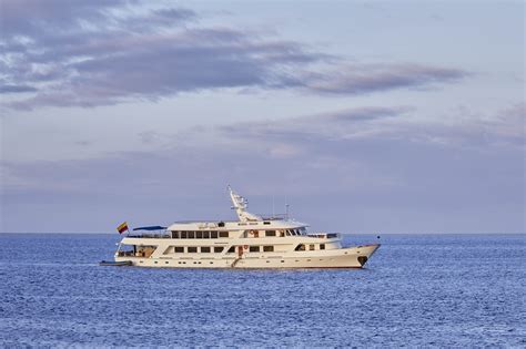 9 Best Galapagos Cruises For 2023 Andando Tours