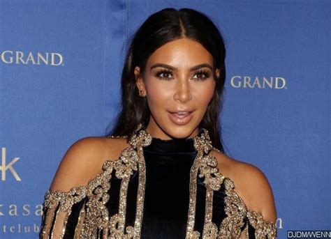 NSFW Kim Kardashian Strips Fully Naked In New Photo