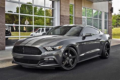 Ford Mustang Gt S550 Grey Kmc District 685 Wheel Front