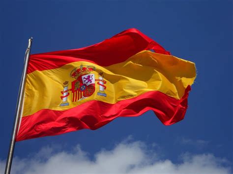 La Bandera De España Cumple Años ¿sabes Cuál Es Su Origen