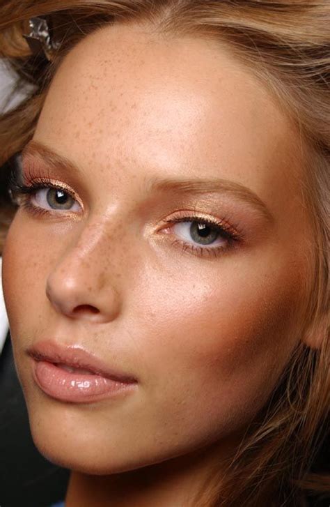 Bronze Makeup Get The Look And Glow On Pinterest