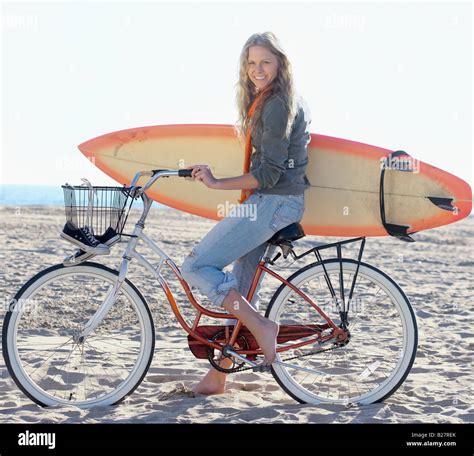 Collection 97 Images Riding A Bike On The Beach Full Hd 2k 4k 122023