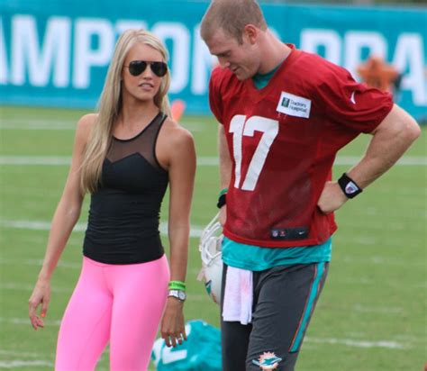 Jaw Dropping Photos Of Dolphins Qb Ryan Tannehill S Wife Lauren