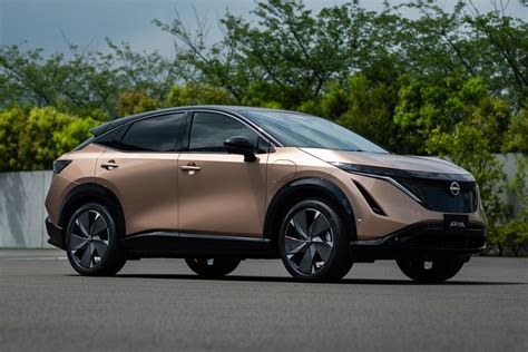 2023 Nissan Ariya Review Trims Specs Price New Interior Features