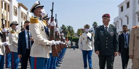 In A Historic First Israel Hosts Commander Of Moroccan Armed Forces