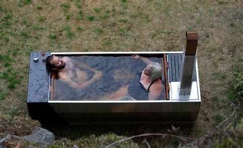 The japanese soaking tub—or ofuro—isn't a new idea. SOAK: A Different Kind of Outdoor Hot Tub | Diy hot tub ...