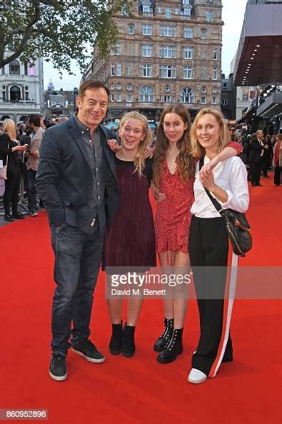 Jason Isaacs Daughters Lily Isaacs Ruby Isaacs And Wife Emma Hewitt