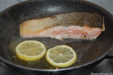 Maybe you would like to learn more about one of these? Salmone al limone - La ricetta di Gnam Gnam
