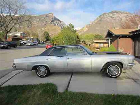 Sell Used 1966 Chevrolet Impala Blackgray Base Hardtop 4 Door 53l In